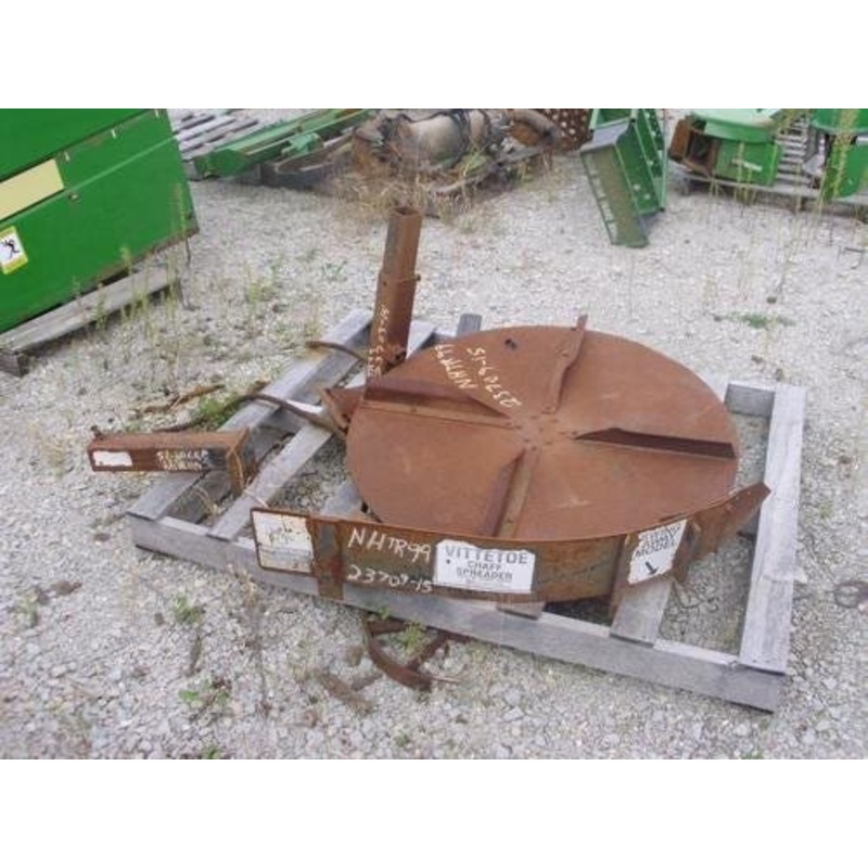 Used New Holland TR99 Accessories, Chaff Spreader | CP-5734