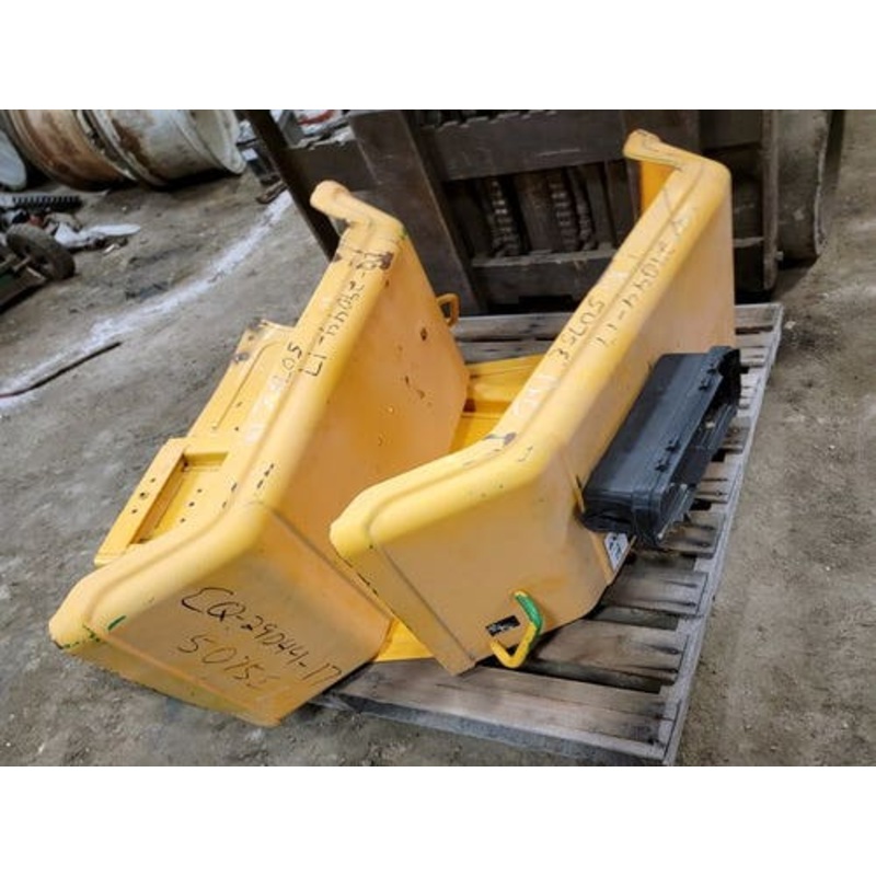 Used John Deere 5075E Fender Kit, Rear Fender Kit | CP-22297