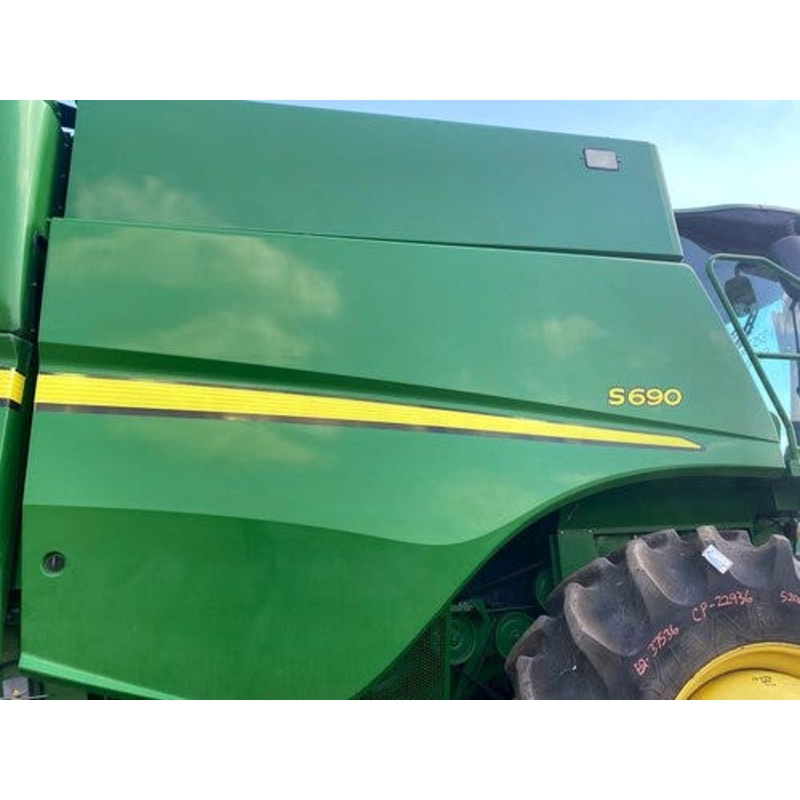 Used John Deere S690 Side Panel | CP-22933 | All States Ag Parts