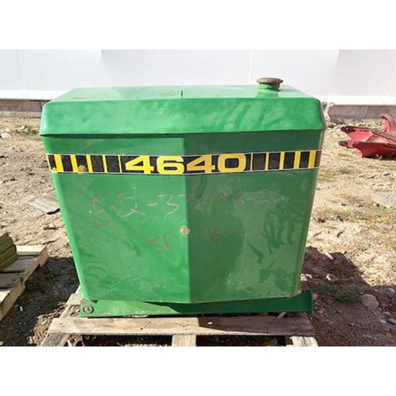 Used John Deere 4640 Accessories, Auxillary Fuel Tanks | CP-18125