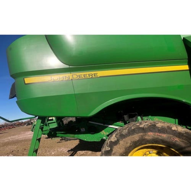 Used John Deere S670 Side Panel | CP-18504 | All States Ag Parts