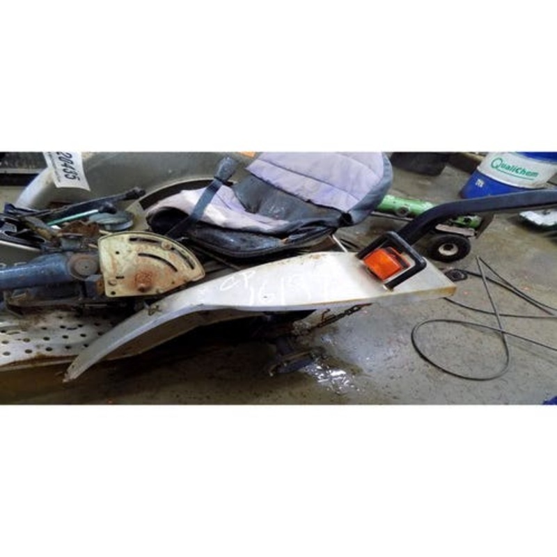 Used White 31 Field Boss Fender Kit, Rear Fender Kit | CP-16197
