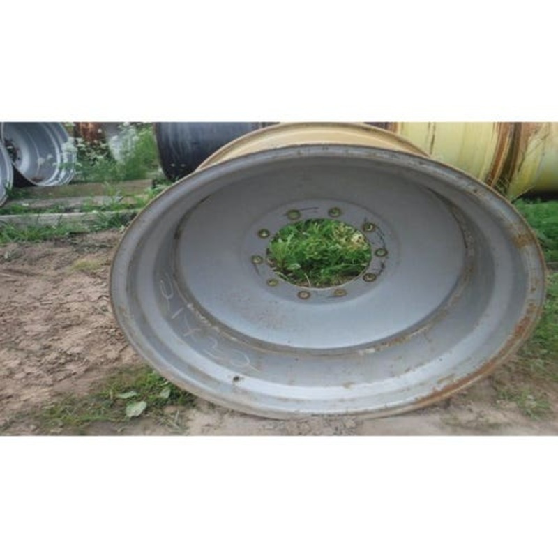 Used 21" X 32" Rim fits International 1440 1460 1480 fits Case IH 1660 1680 2144 2166 2377 2388 193666C1 84297924