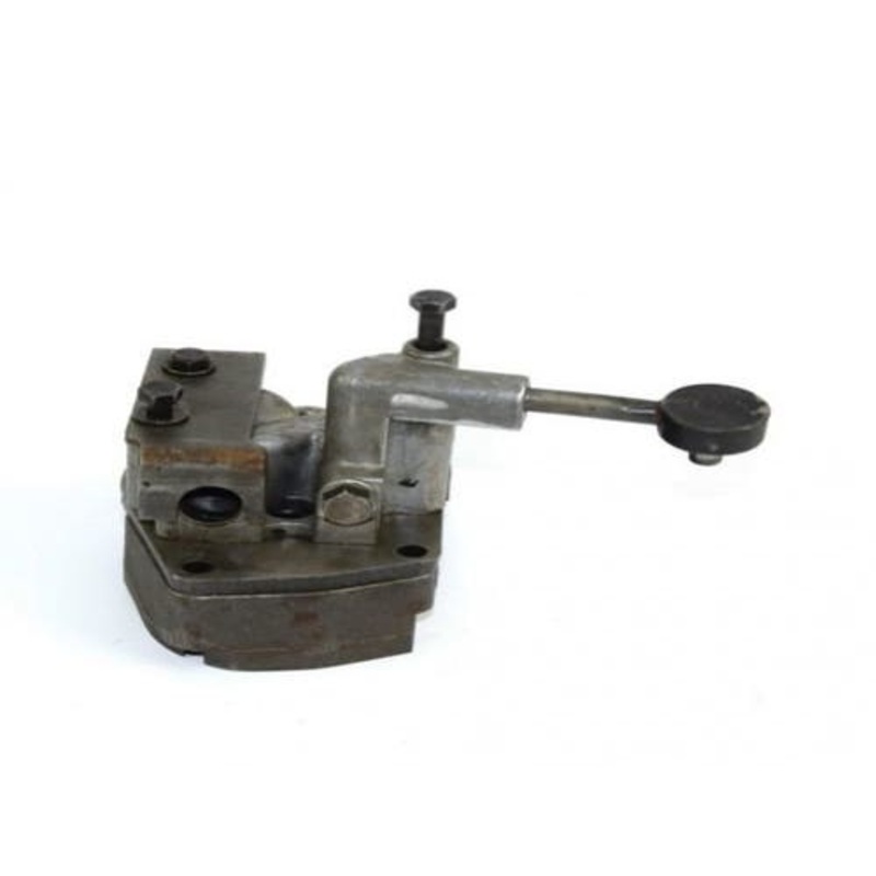 Used Transmission Oil Pump fits John Deere 4230 AR62938 R51148