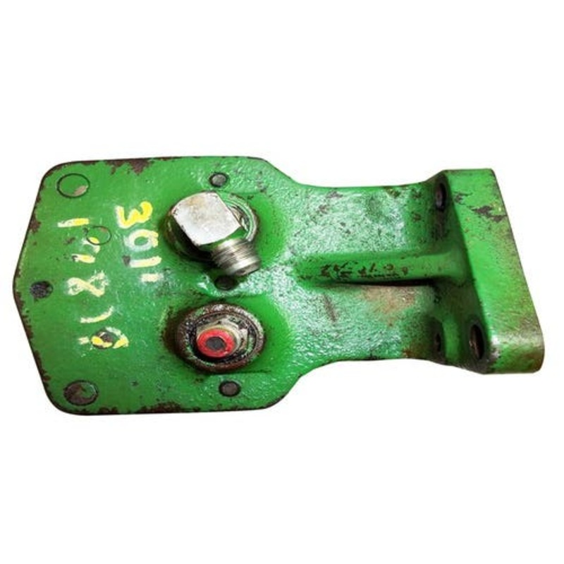 Used Break-Away Coupler - Right Hand fits John Deere 3010 4010 AR30777 AR30781 R28817 R32241