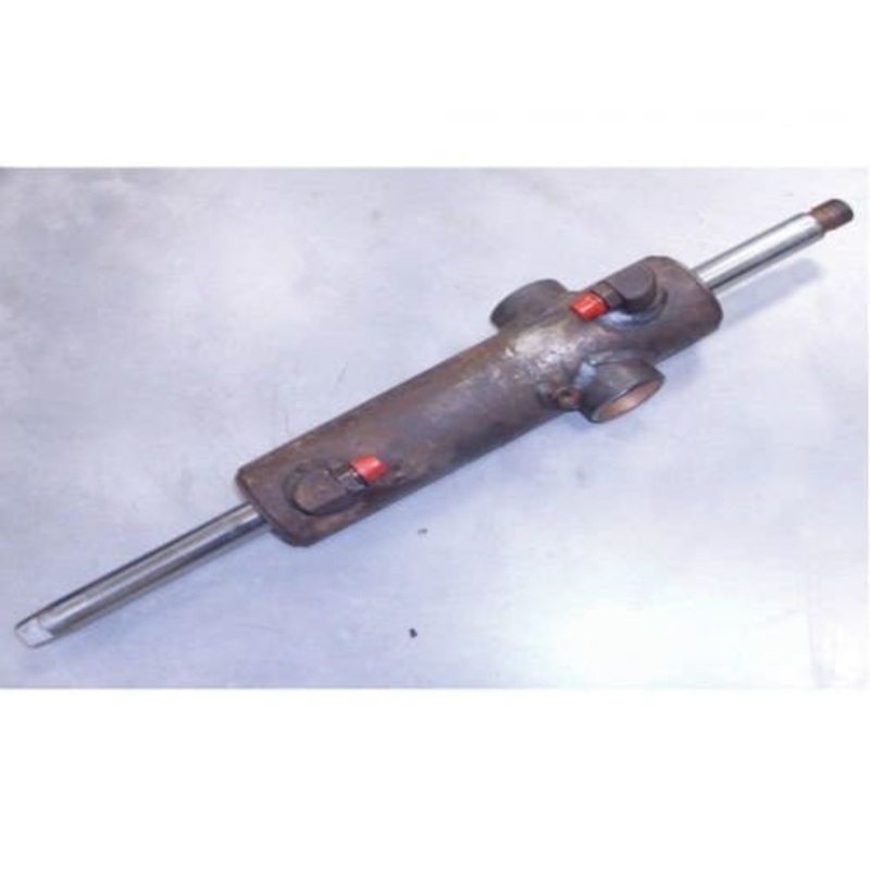 Used Steering Cylinder fits International 766 786 886 966 986 1066 1086 1466 1468 1486 1566 1568 1586 3088 3288 3488 3688 5088 5288 5488 fits Case IH