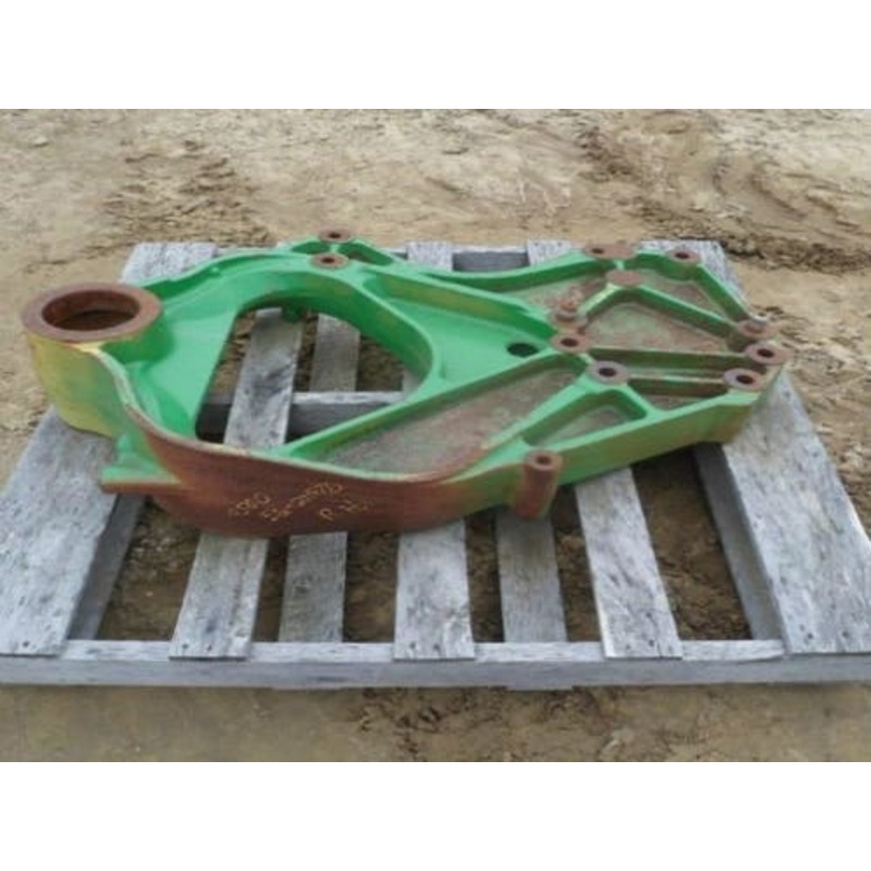 Used RH Final Drive Pivot Housing fits John Deere 9500 SH 9510 SH 9550 SH 9560 SH H144023