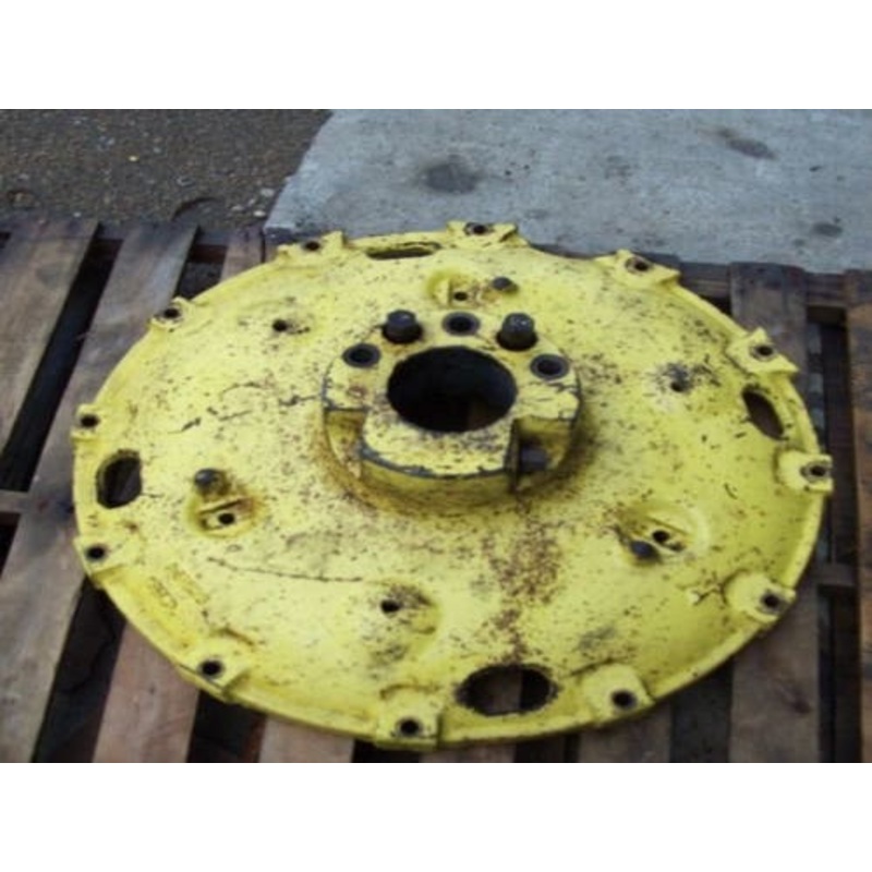 Used Rear Cast Wheel fits John Deere 8440 8450 8630 8640 8650 R61523