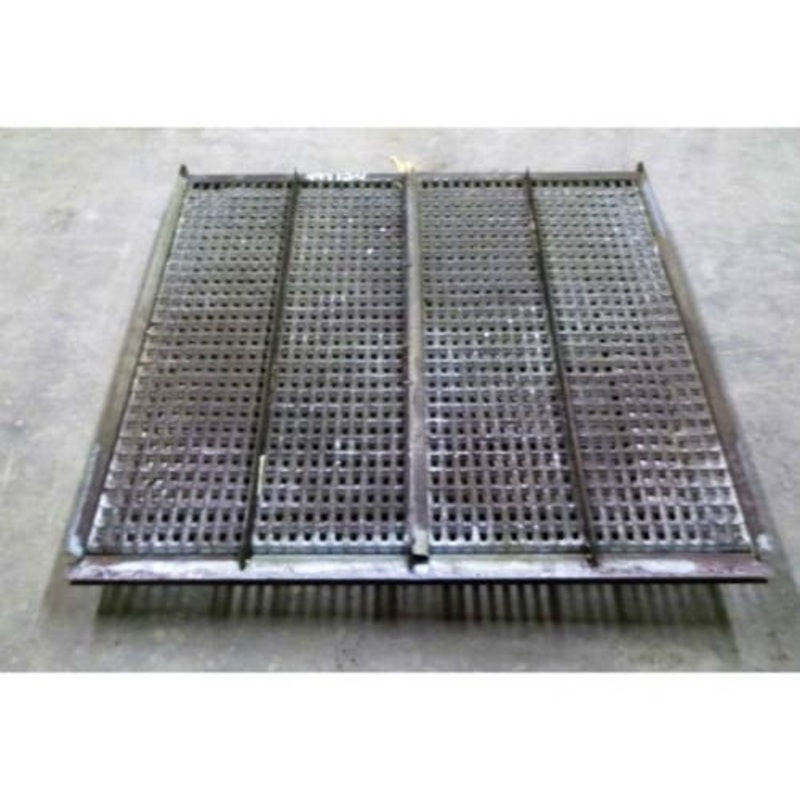 Used Top Chaffer Sieve fits New Holland TR70 TR75 TR85 TR86 TR87 TR88 804233 204636