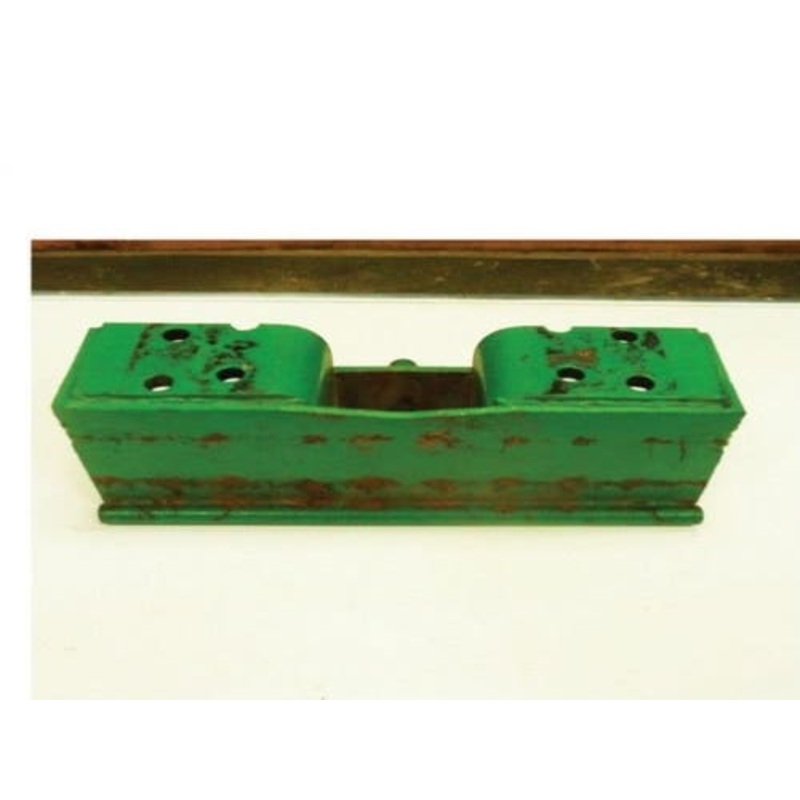 Used Weight Bracket fits John Deere 2510 2520 2955 3010 3020 4000 4010 4020 4030 4040 4050 4230 4240 4250 4430 4440 4450 4520 4620 4630 5020 AR72132