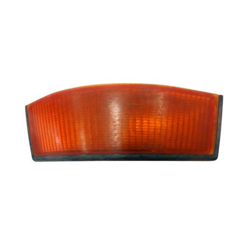 Used Amber Lens fits John Deere 7210 7410 7510 7600 7610 7700 7710 7810 8100 8110 8200 8210 8220 8300 8310 8320 8400 8410 9100 9200 9300 9400 RE55151