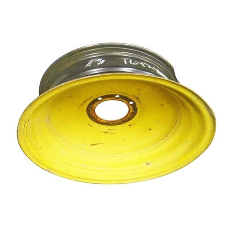 Used 16" x 26" 8 Bolt Rear Rim fits John Deere S550 9400 9410 9450 9500 9510 9550 9560 9570 9600 9610 9650 9660 9670 9750 9760 9770 9860 9870 AH205131
