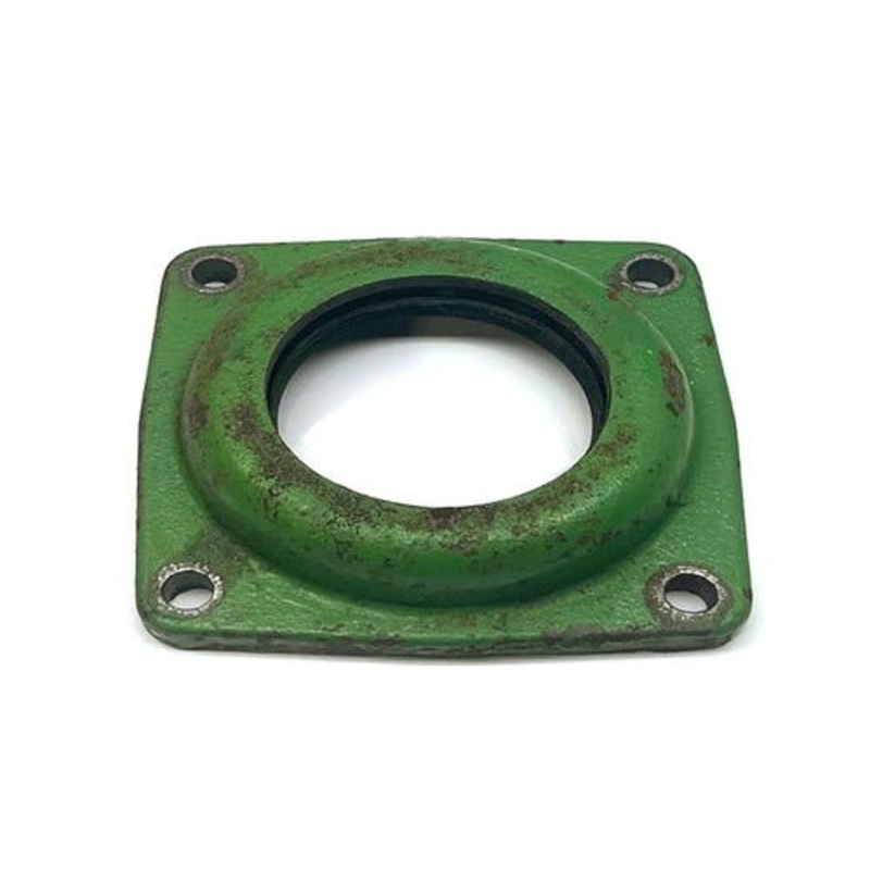 Used Rear Axle Seal Housing fits John Deere 850 870 950 970 1070 4005 850 870 950 CH11059 fits Yanmar RAC-4134 194134-32710 194130-34310