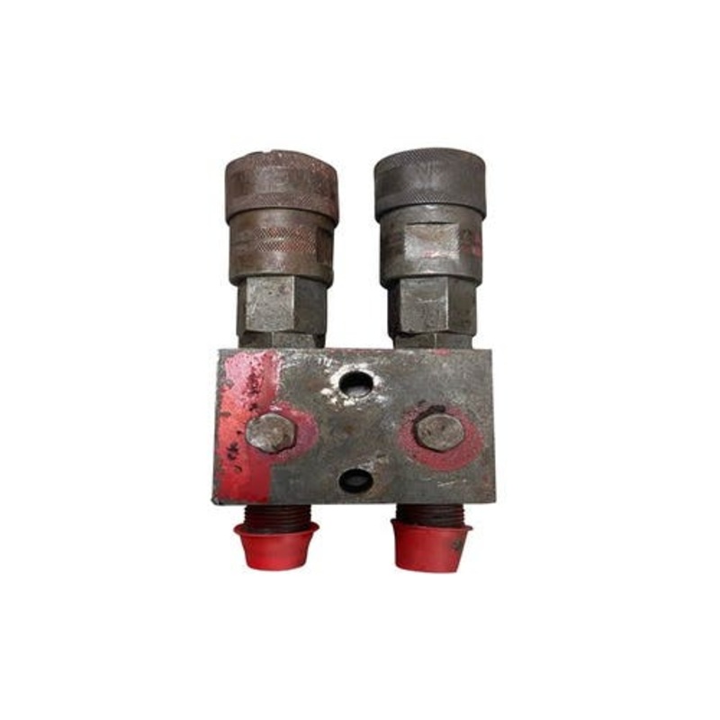 Used Rear Junction Block fits International 424 444 504 544 606 2424 2444 2504 2544 2606 4100 4156 4166 4186 444 2424 2444 2504 381136R91