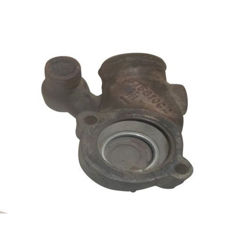 Used Thermostat Housing fits International DT436 DT466 DT466B DTI466 DTI466B DTI466C 689061C1 675810C2 fits Case IH 1640 1660 1680 1670 1822 1844