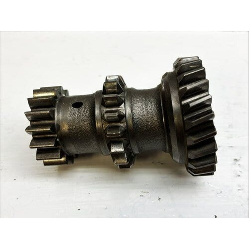 Used Gear fits John Deere M807582