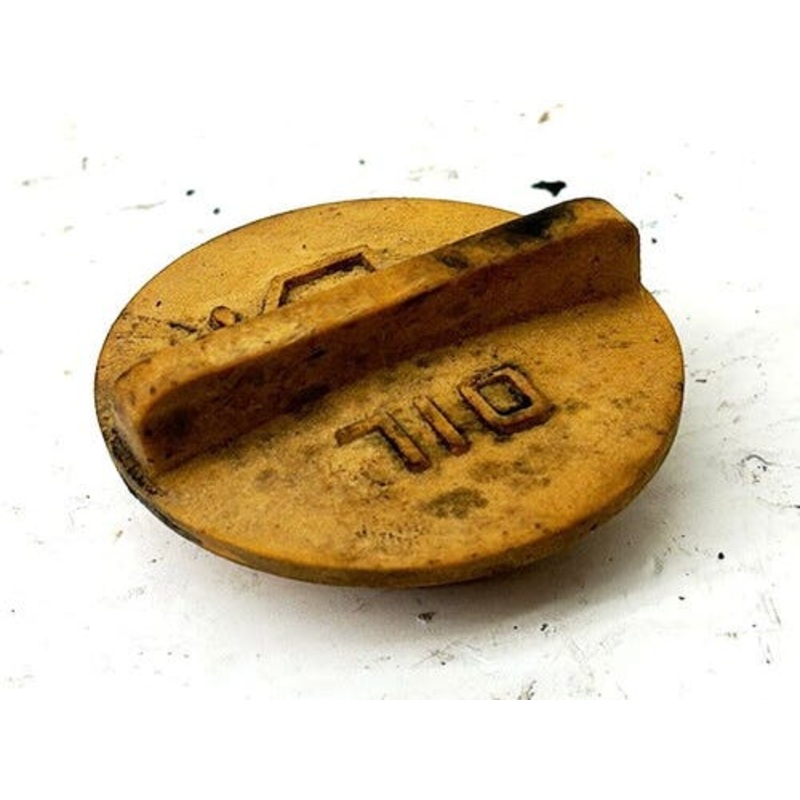 Used Oil Filler Cap fits John Deere M805710