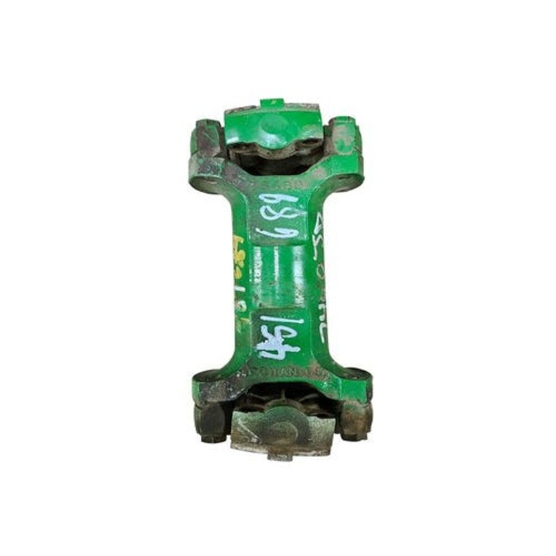 Used Universal Joint fits John Deere 7200 7210 7400 7410 7510 RE48105