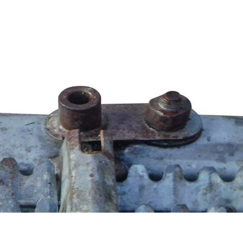 Used Bottom Sieve - fits John Deere 9600 9610 9650 9660 AH130159
