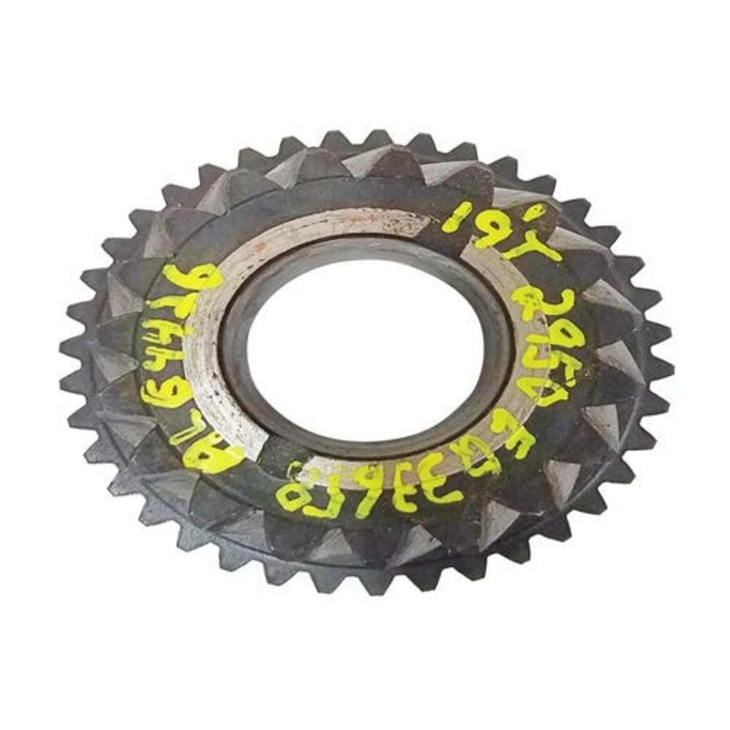 Used Transmission Gear fits John Deere 1640 2040 2140 3055 3150 3155 3255 3351 3651 1641 1641F 2141 2150 2255 2350 2541 2550 2750 2941 2950 AL64426