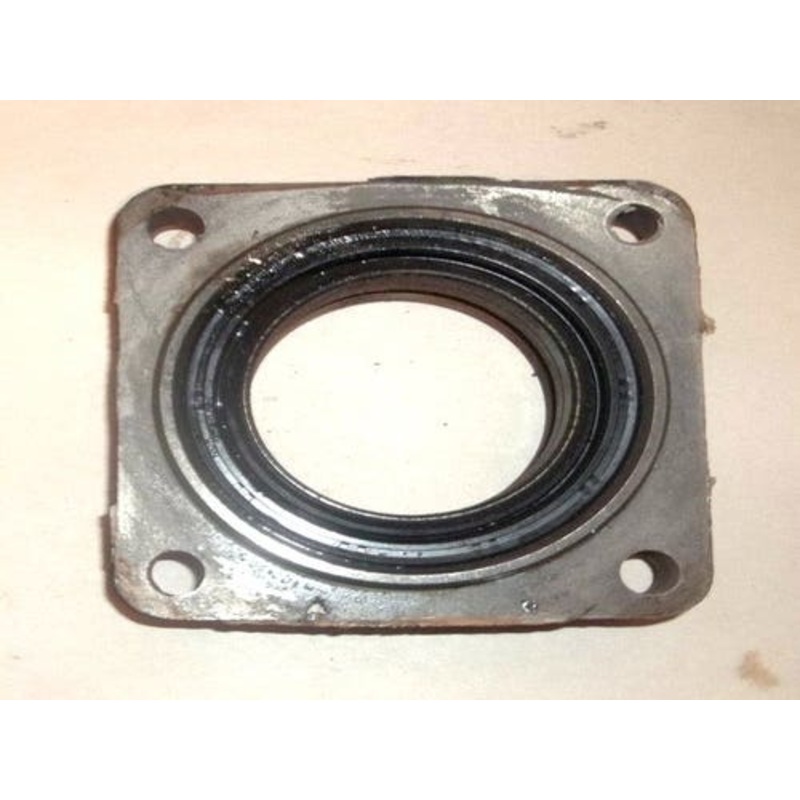Used Wheel Shaft Cover fits Ford SBA326360020