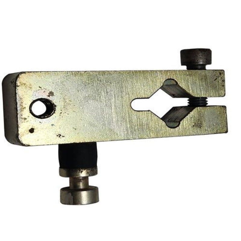 Used Pintle Arm fits Bobcat S130 S150 S160 S175 S185 S205 S220 S250 S300 S630 S750 S770 T140 T180 T190 T250 T300 T550 T590 T630 T650 T750 T770 7103708