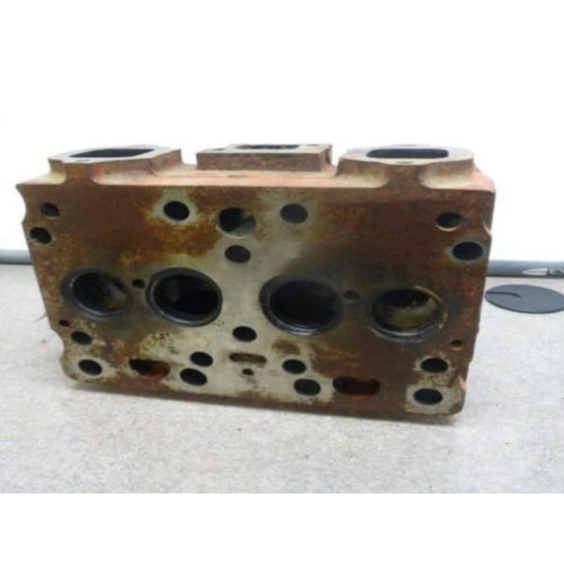 Used Cylinder Head fits Case IH 2294 fits Case 1570 2090 2094 2290 2294 A67352 A67351