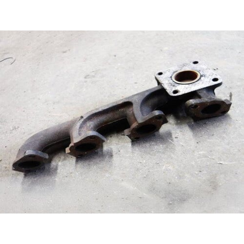Used Exhaust Manifold fits Kubota L3450 L3650 L3710 L3940 L4200 L4240 L4300 L4310 L4330 L4400 L4610 L4630 L4740 L5030 M4800 17377-12312, 17377-12310