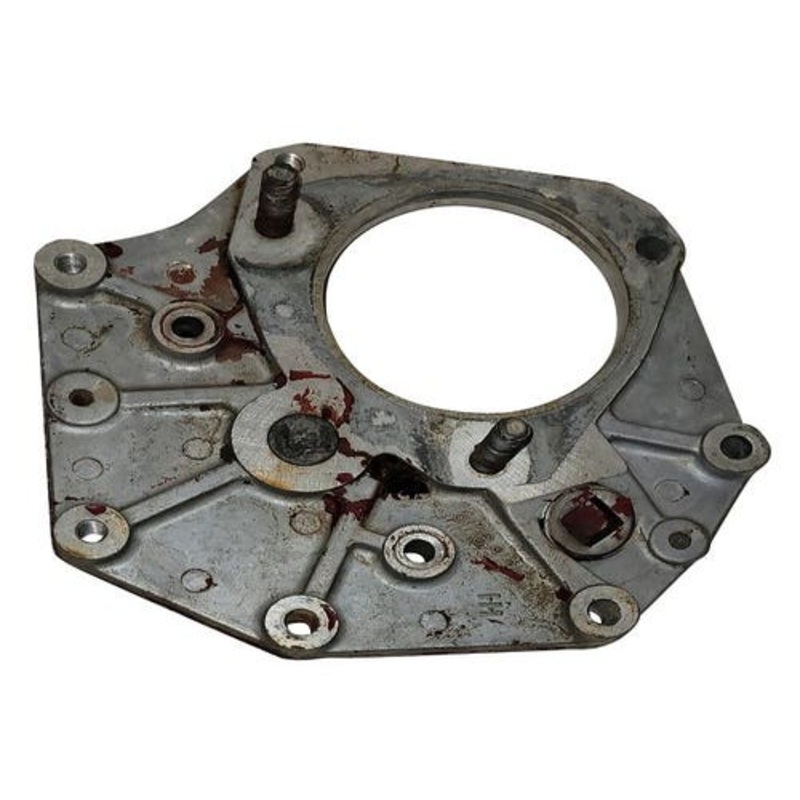 Used Injection Pump Mount fits International D414 D436 D466 DT414 DT436 DT466 DT466B DTI466 DTI466B DTI466C 676996C1 676942C92