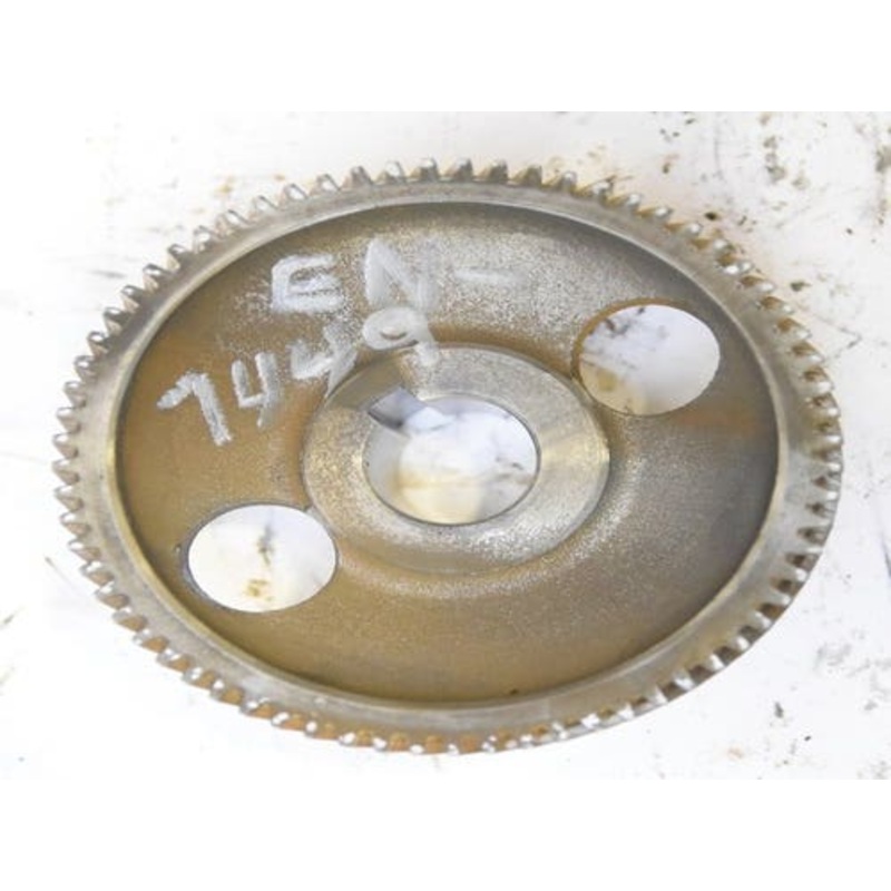 Used Camshaft Gear fits Kubota V2203 4134233 fits Gehl SL4525 SL4625 4525 4625