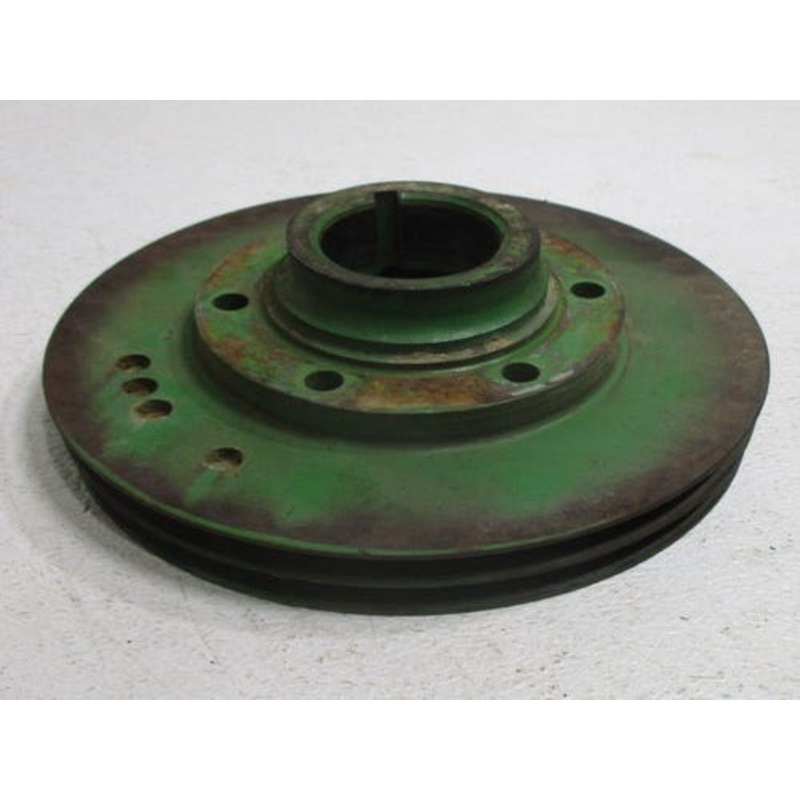 Used Crankshaft Pulley fits John Deere 4520 4620 7020 5200 5400 6404A R48395