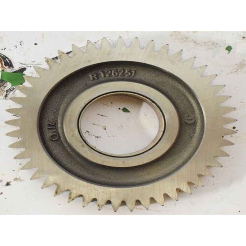 Used Lower Idler Gear fits John Deere 240 250 260 270 5103 5105 5200 5203 5205 5210 5220 5300 5303 5310 5320 5400 5403 5410 5500 5510 5700 RE62354