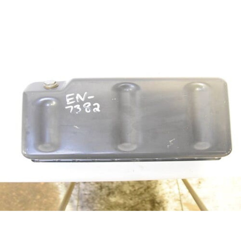 Used Oil Pan fits New Holland C175 L175 L213 L215 L216 L218 L220 L315 L316 L318 L320 fits Case SR150 SR160 SR175 SV185 410 420 420CT fits Shibaura