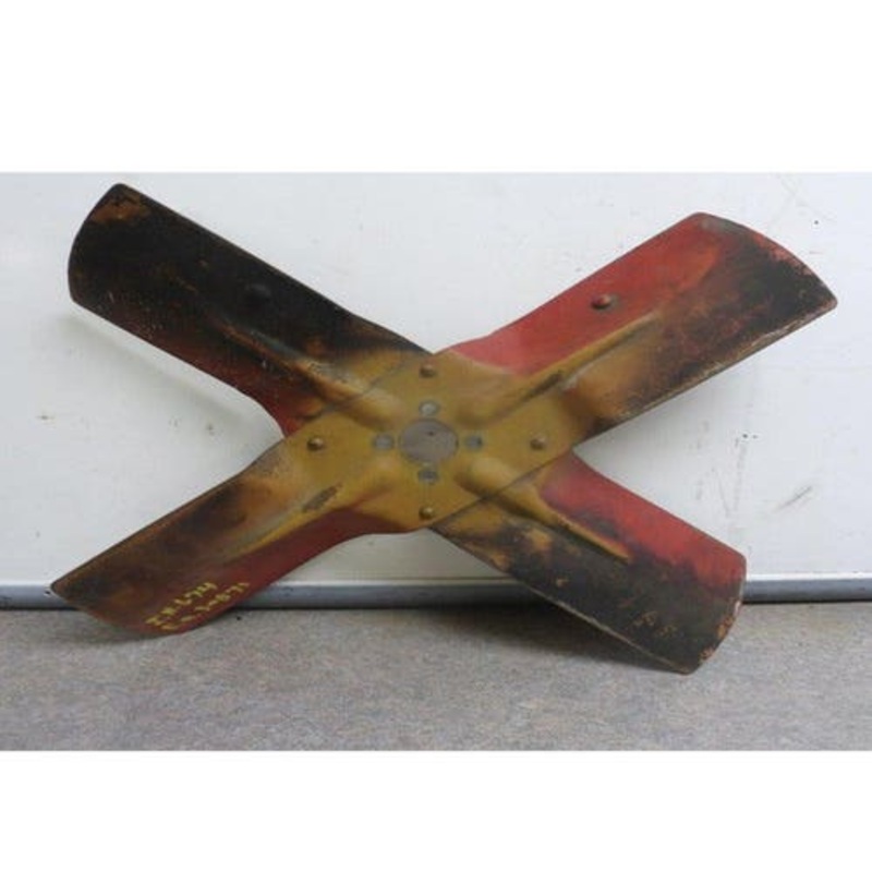 Used Cooling Fan 4 Blades fits International 258 268 278 474 484 574 585 674 685 785 2500 C200 885 2500 527472R1
