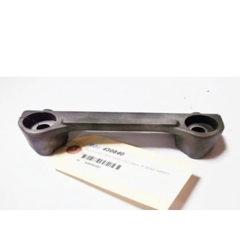 Used Rocker Shaft Clamp fits John Deere CTS 8820 9500 SH 9600 5730 6610 9940 9950 9960 8430 8450 R65553 R136083