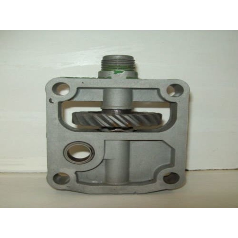 Used Tach Drive Housing with 20 Tooth Gear fits John Deere 3010 3020 4010 4000 4020 4230 5010 5020 6030 AR45953 AR26353 R26170 R32426