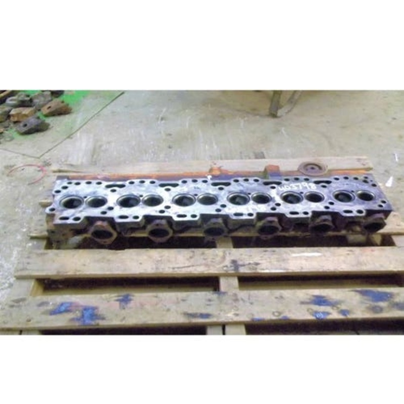 Used Cylinder Head fits Case IH 7210 7220 7230 7240 7250 3919764