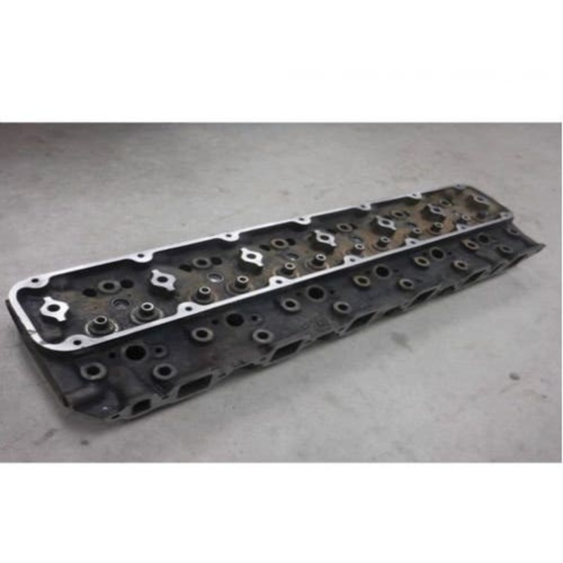 Used Cylinder Head fits Ford 401 TW10 7910 8000 8200 8210 8600 8700 C7NN6090AD C7NN6090L D0NN6090C C0NN6090AD