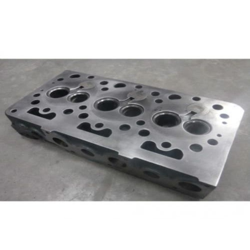 Used Cylinder Head fits Kubota F2000 F2100 D950 D950A B1750 B7200 B8200 15532-03040 fits Daedong 3C093D fits Kioti CK20 LB1914 E5700-03043 E5753-03046