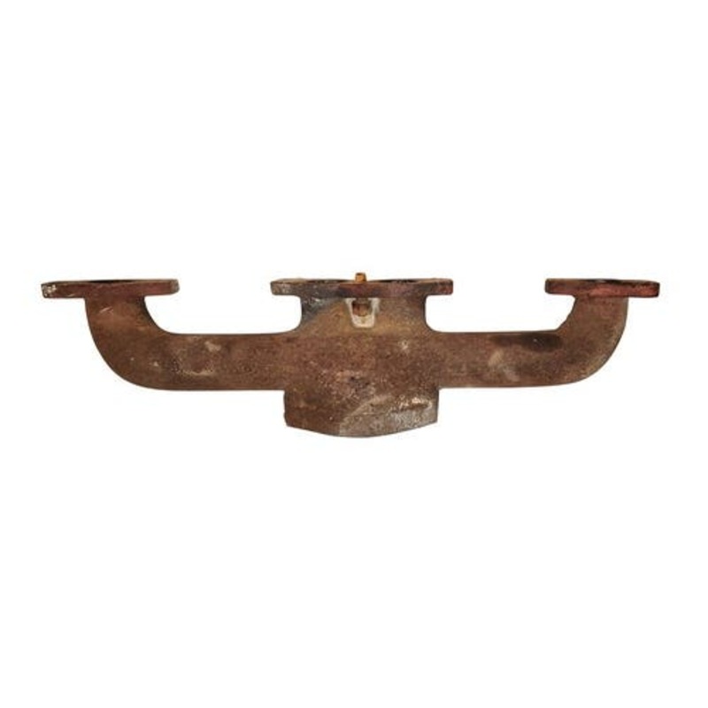 Used Exhaust Manifold fits International 330 340 504 2504 D188 340 2504 308388R1